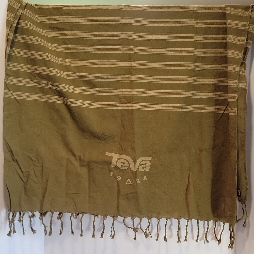 Teva 1984 Olive And Khaki Stripe With Fringe Scarf Roughly 30x60"